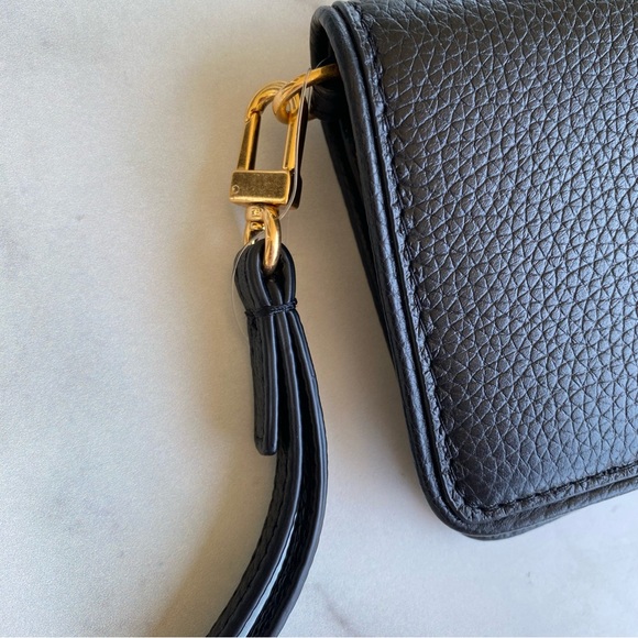 TORY BURCH Black & Gold Miller Logo Britten Phone Snap Wristlet Wallet - Picture 4 of 9